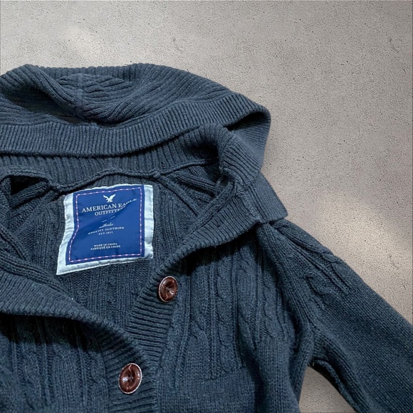 Early 2000s American Eagle Dark Academia Hooded Cable Knit Cardigan Sweater - Picture 6 of 9